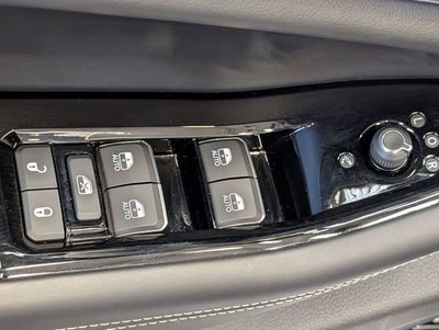 2023 Jeep Grand Cherokee L Overland 4x4