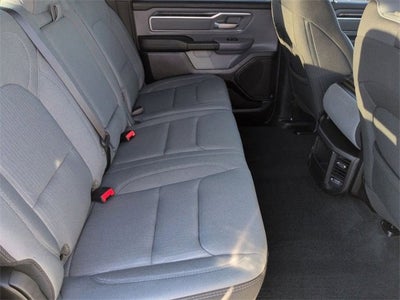 2022 RAM 1500 Big Horn Crew Cab 4x4 5'7" Box