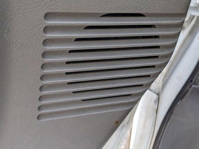2025 Chevrolet Express Passenger 1LT