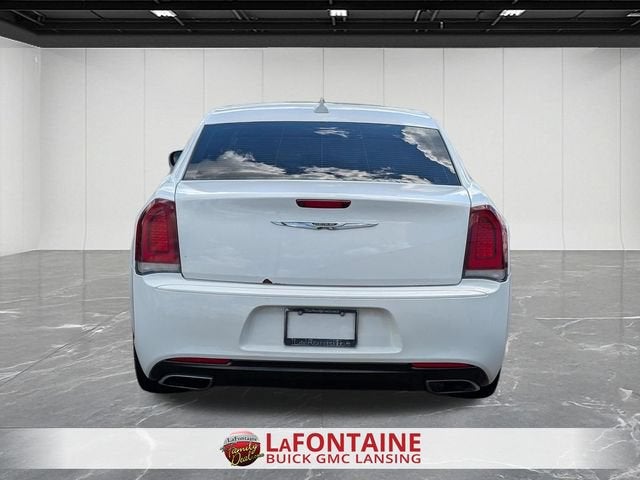 2016 Chrysler 300 300S