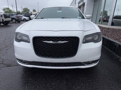 2016 Chrysler 300 300S