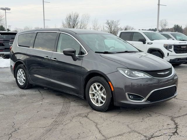 2020 Chrysler Pacifica Touring