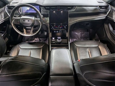 2025 Jeep Grand Cherokee L Limited 4x4