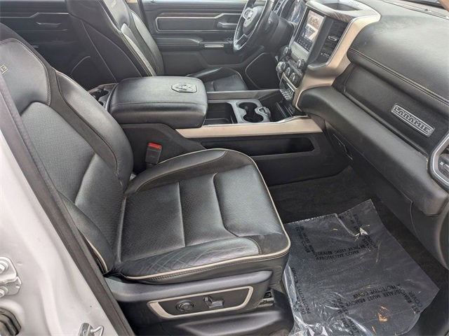 2020 RAM 1500 Laramie Crew Cab 4x4 5'7" Box