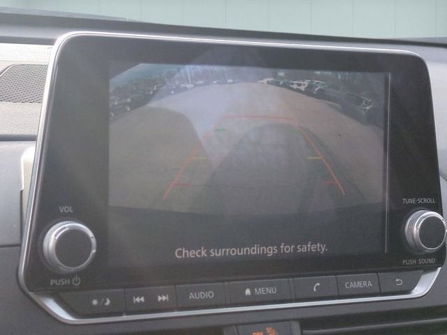 2025 Nissan Altima SR FWD