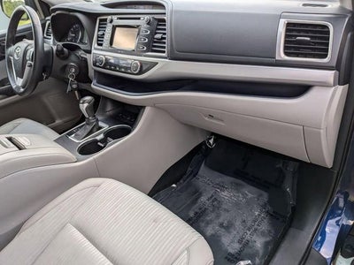 2015 Toyota Highlander LE