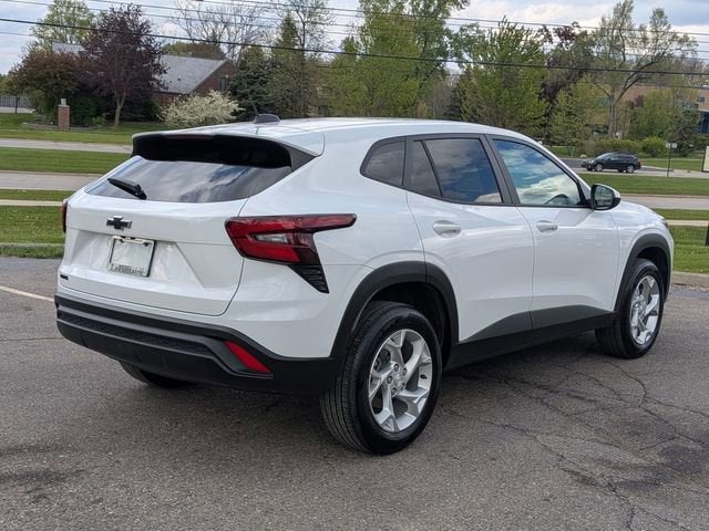 2025 Chevrolet Trax LS