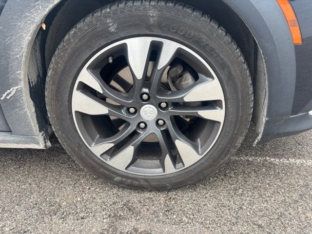 2020 Buick Regal TourX Essence