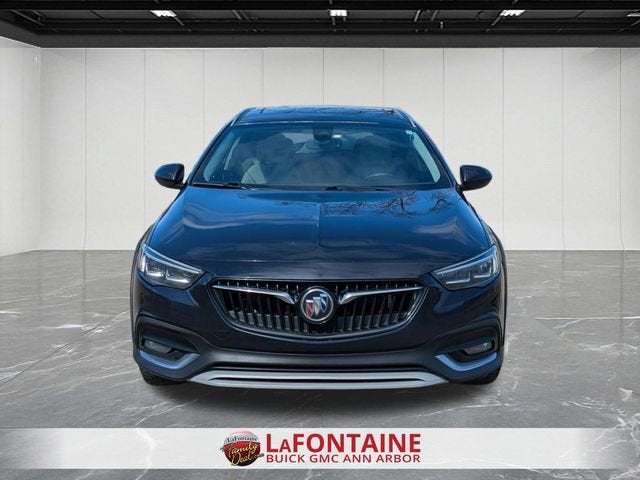 2020 Buick Regal TourX Essence