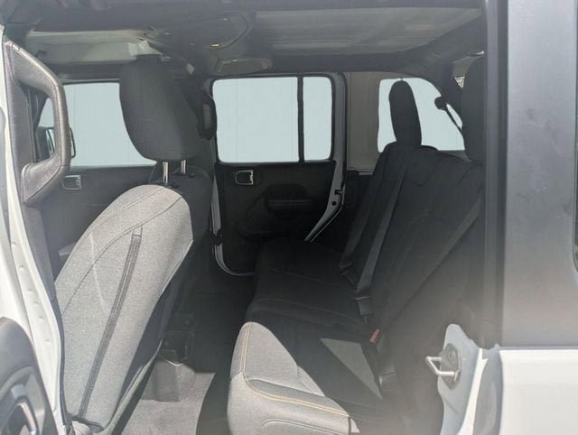2025 Jeep Wrangler 4-Door Summit 4x4