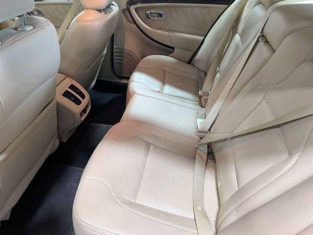 2018 Ford Taurus Limited