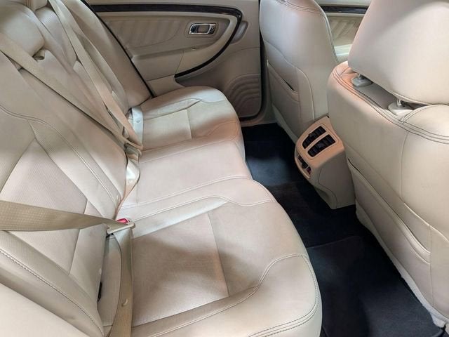 2018 Ford Taurus Limited