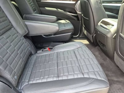 2025 Cadillac Escalade Sport Platinum