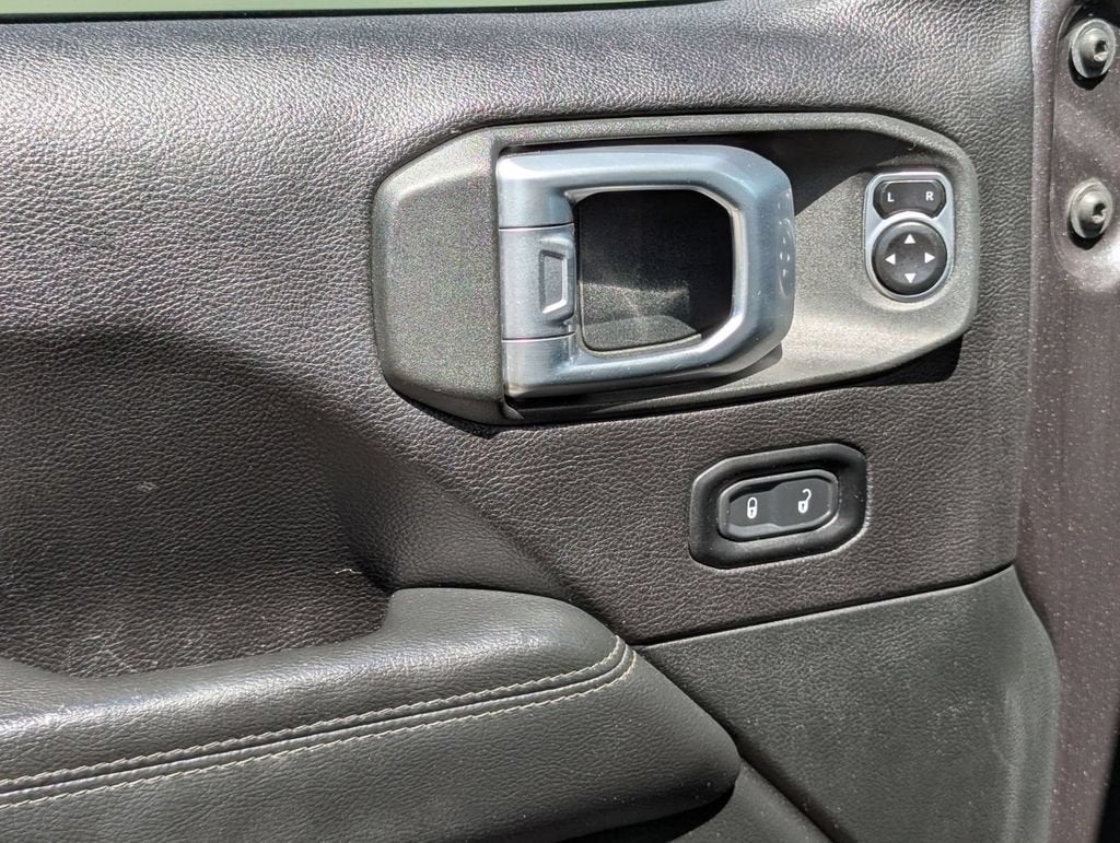 2019 Jeep Wrangler Unlimited Sahara Altitude