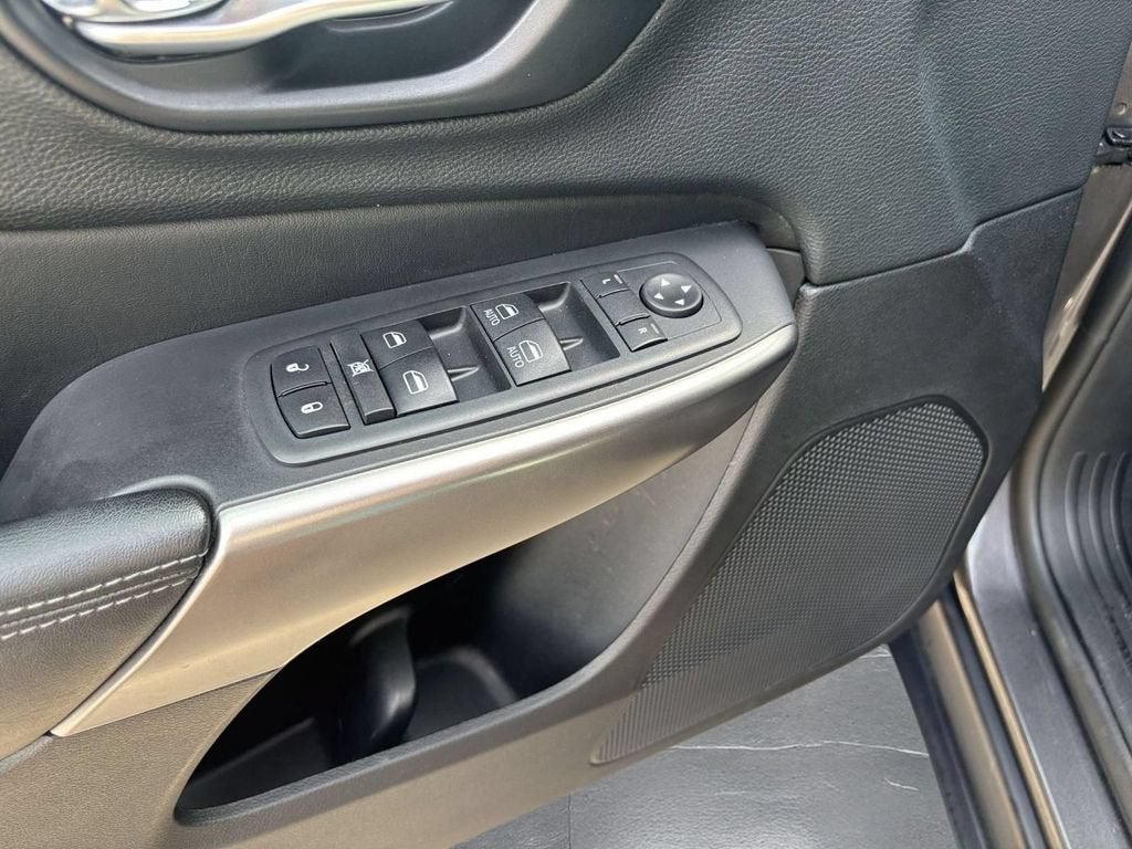 2020 Jeep Cherokee Lux