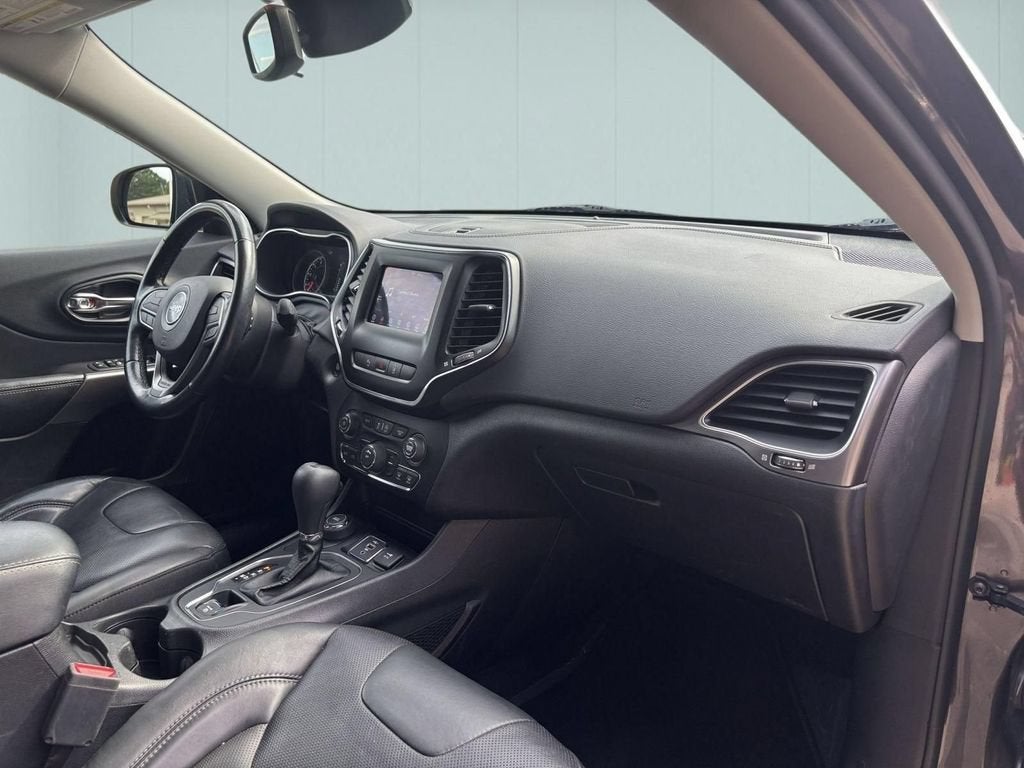 2020 Jeep Cherokee Lux