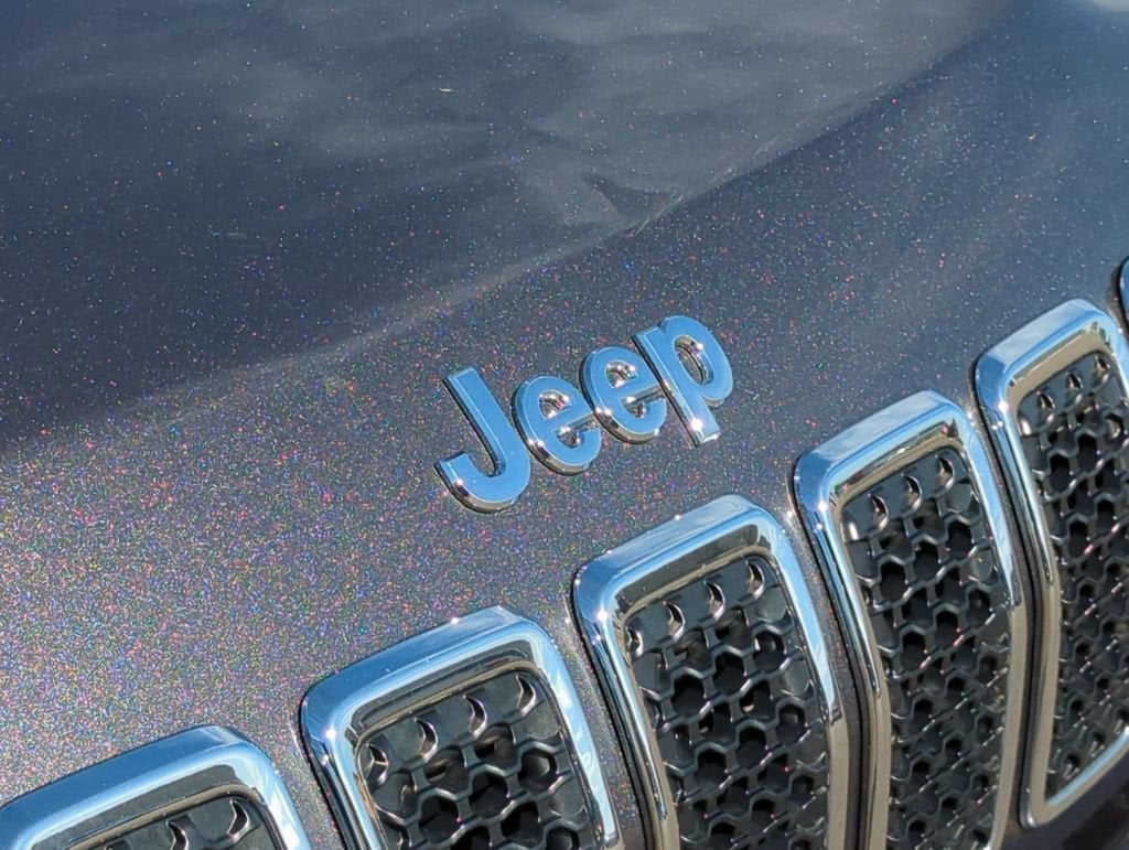 2020 Jeep Cherokee Lux