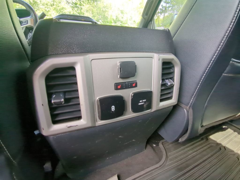 2022 Ford F-350 LARIAT