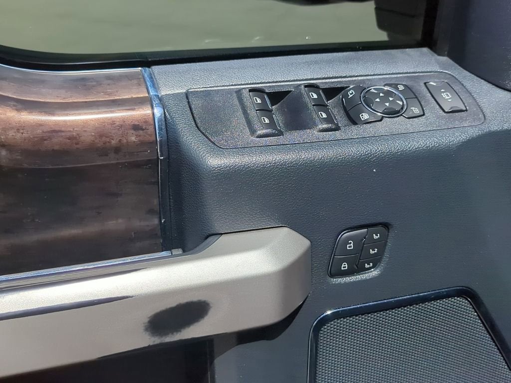2022 Ford F-350 LARIAT