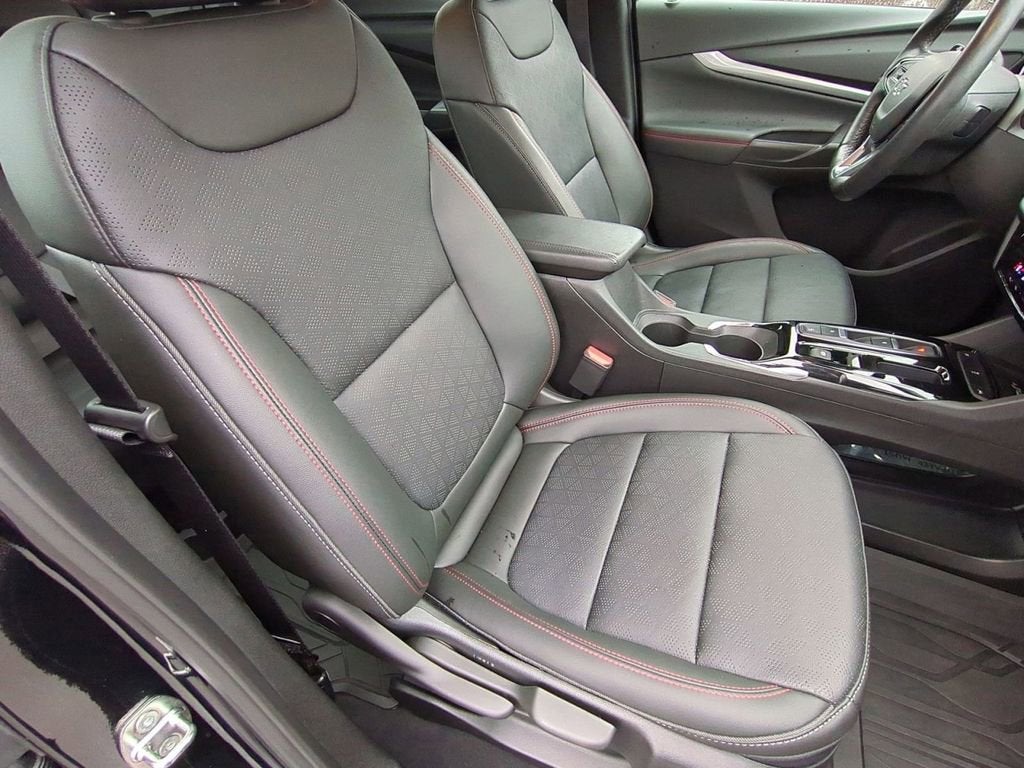 2023 Chevrolet Bolt EUV LT Redline