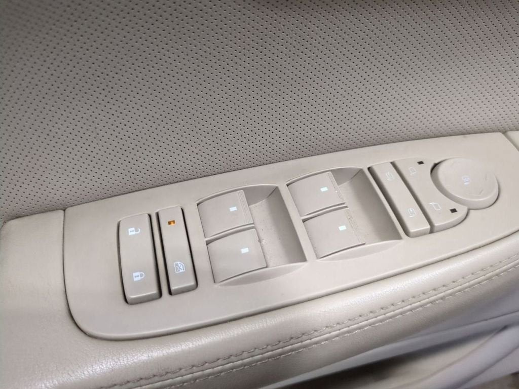 2008 Cadillac DTS w/1SD