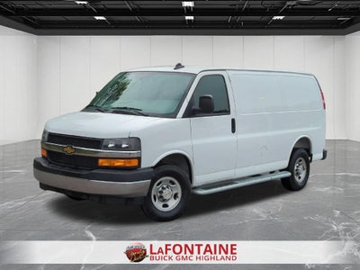 2025 Chevrolet Express Cargo WT