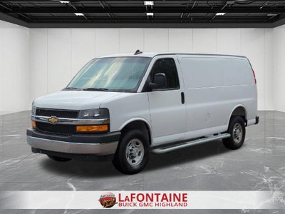 2025 Chevrolet Express Cargo WT