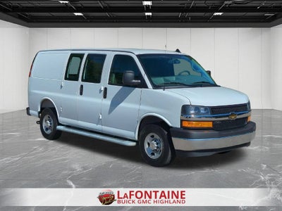 2025 Chevrolet Express Cargo WT