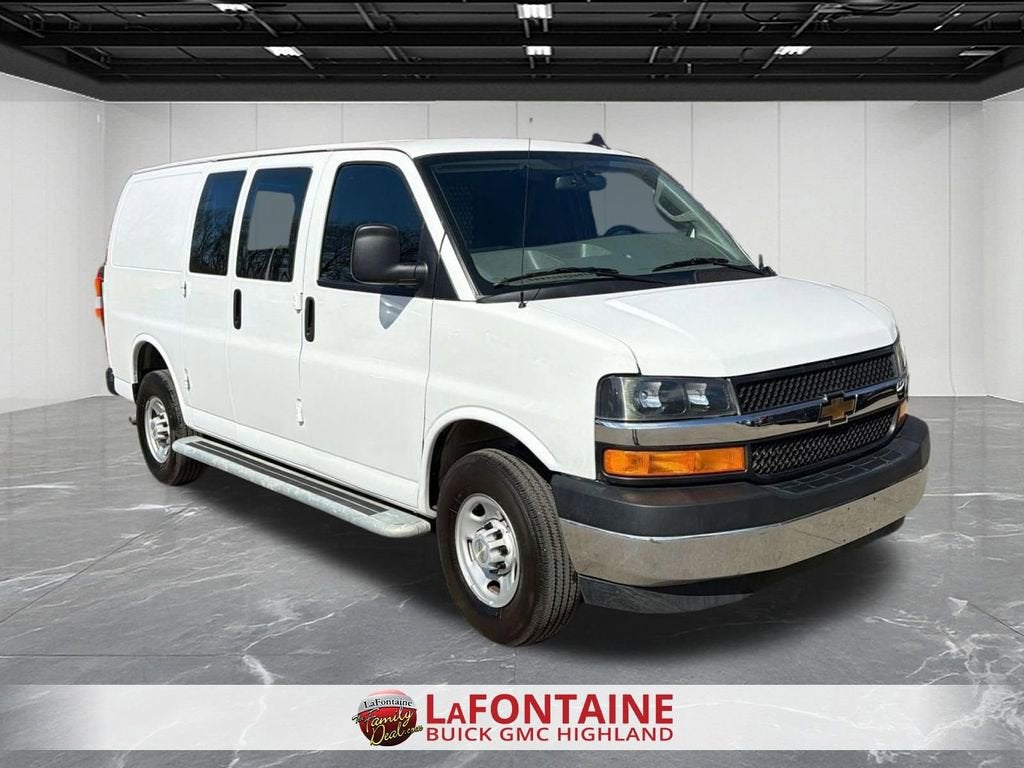 2024 Chevrolet Express Cargo 2500 WT