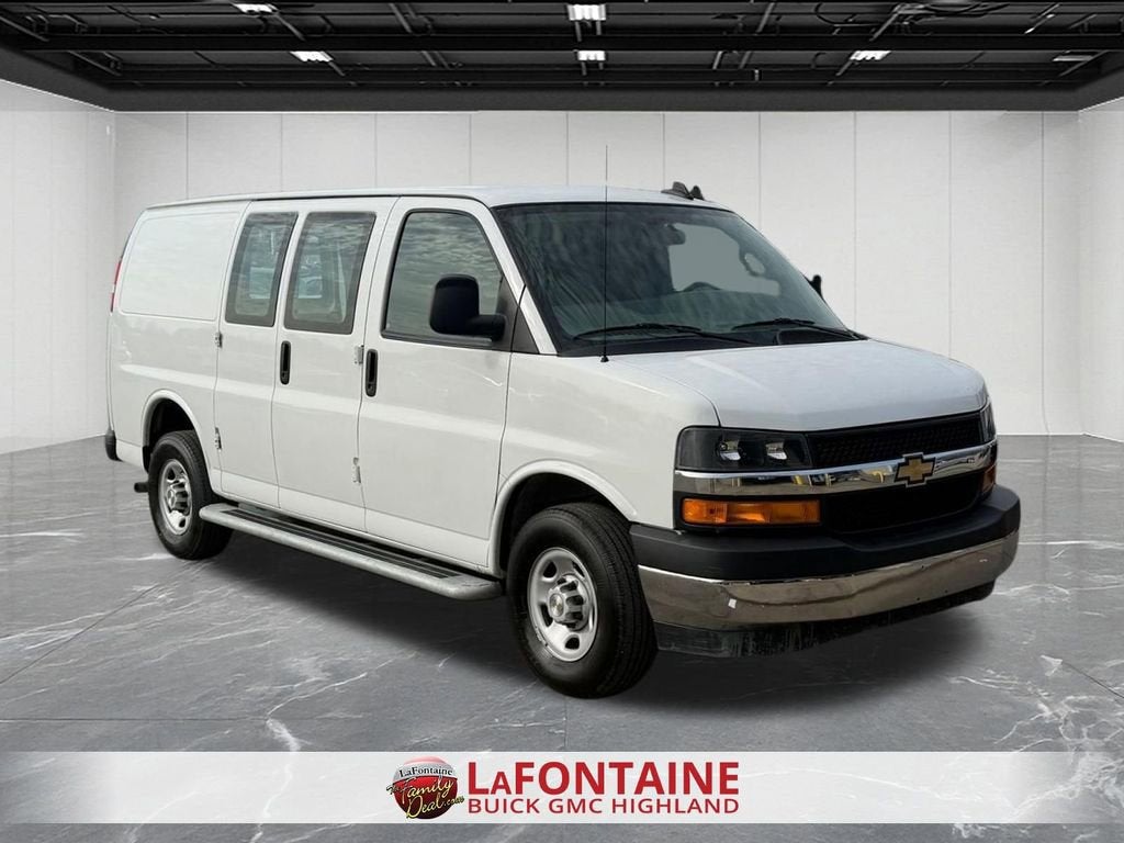 2024 Chevrolet Express Cargo 2500 WT