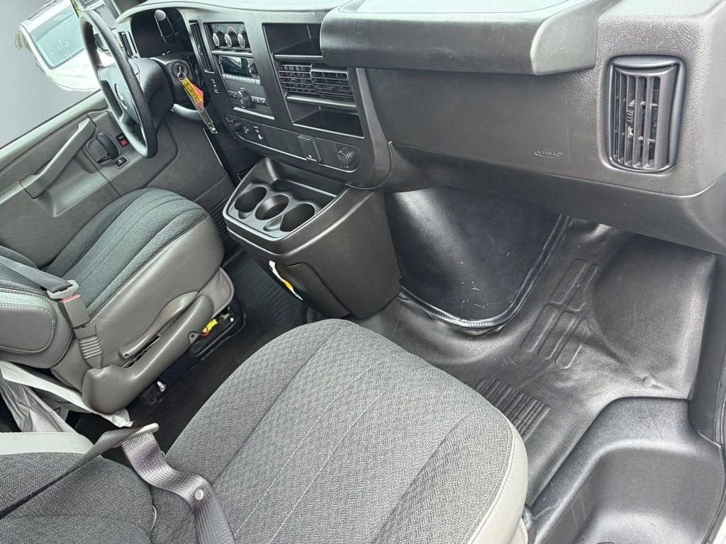 2024 Chevrolet Express Cargo 2500 WT