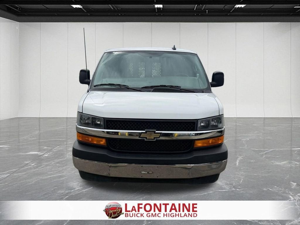 2024 Chevrolet Express Cargo 2500 WT