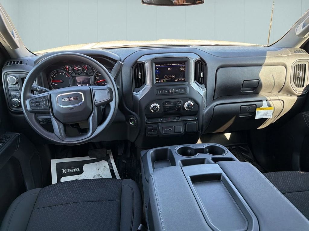 2024 GMC Sierra 2500 HD Pro