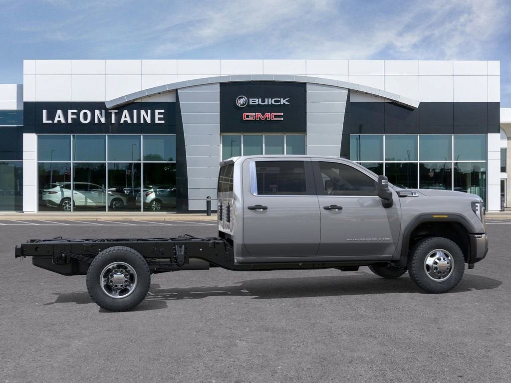 2026 GMC Sierra 3500 HD Chassis Cab Pro