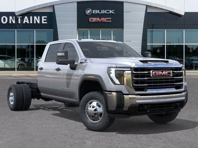 2026 GMC Sierra 3500 HD Chassis Cab Pro