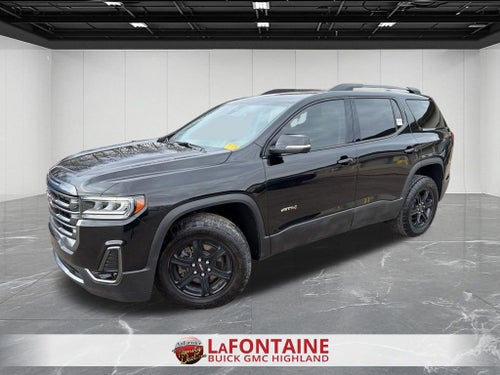2023 GMC Acadia AT4