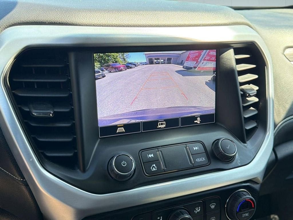 2023 GMC Acadia SLT