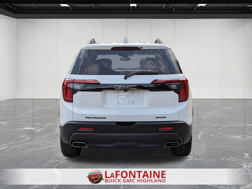 2023 GMC Acadia SLT