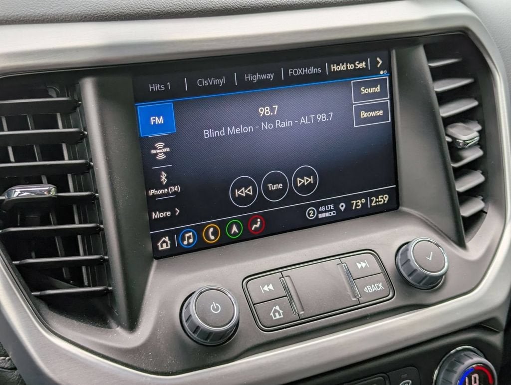 2023 GMC Acadia SLT