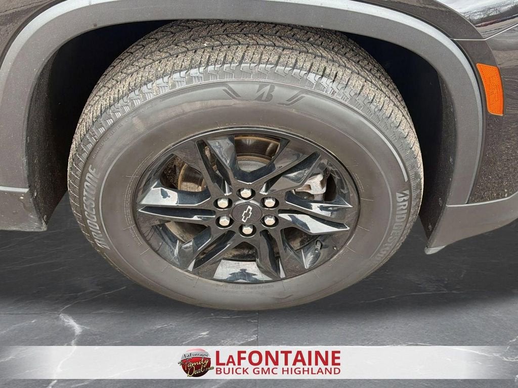 2023 Chevrolet Traverse LT Leather