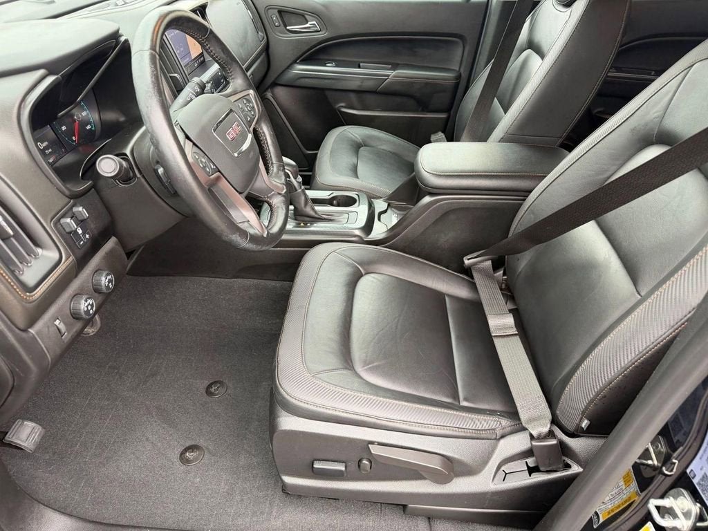 2022 GMC Canyon AT4 - Leather