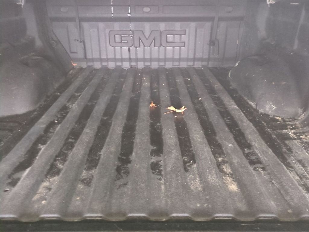 2022 GMC Canyon AT4 - Leather