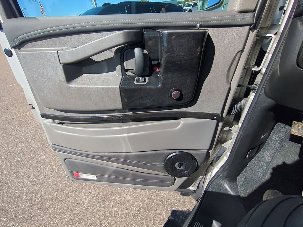 2025 GMC Savana Cargo 2500 Work Van