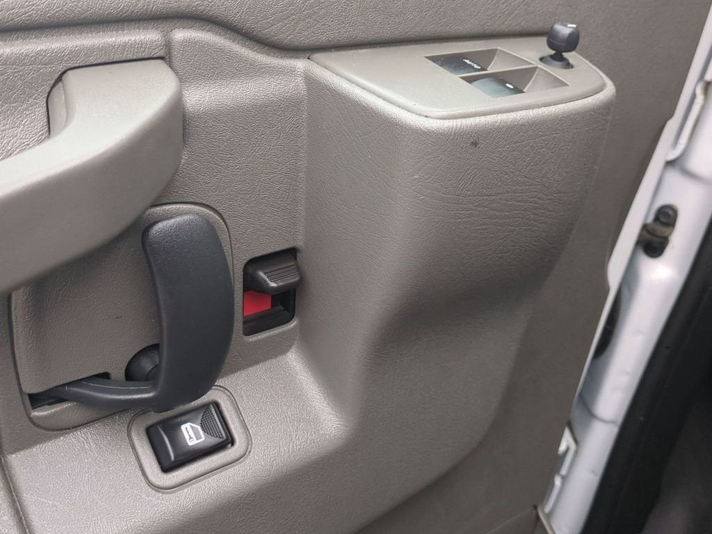 2023 GMC Savana Cargo 2500 Work Van