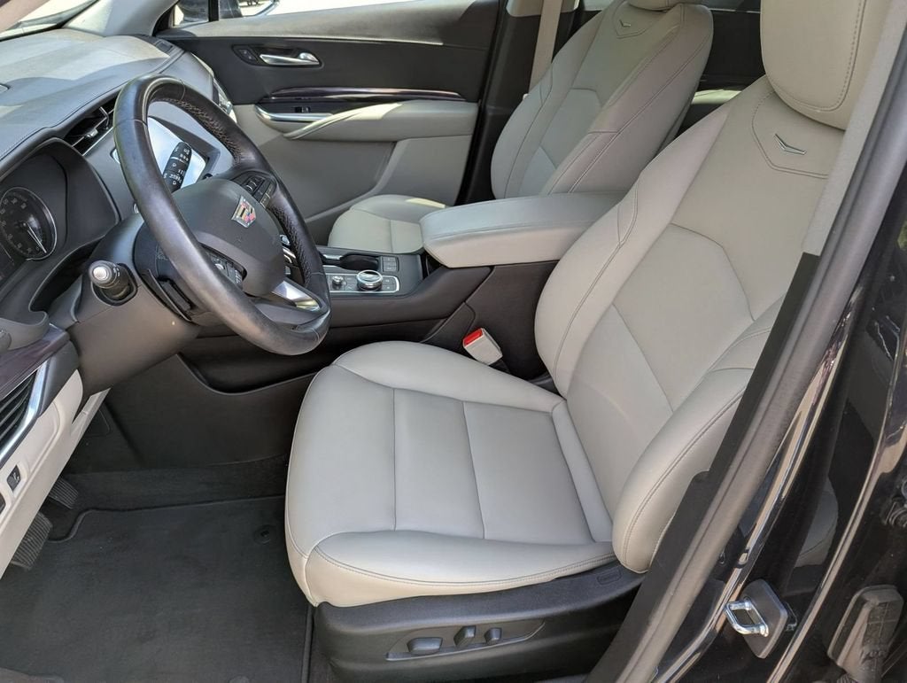 2023 Cadillac XT4 FWD Luxury