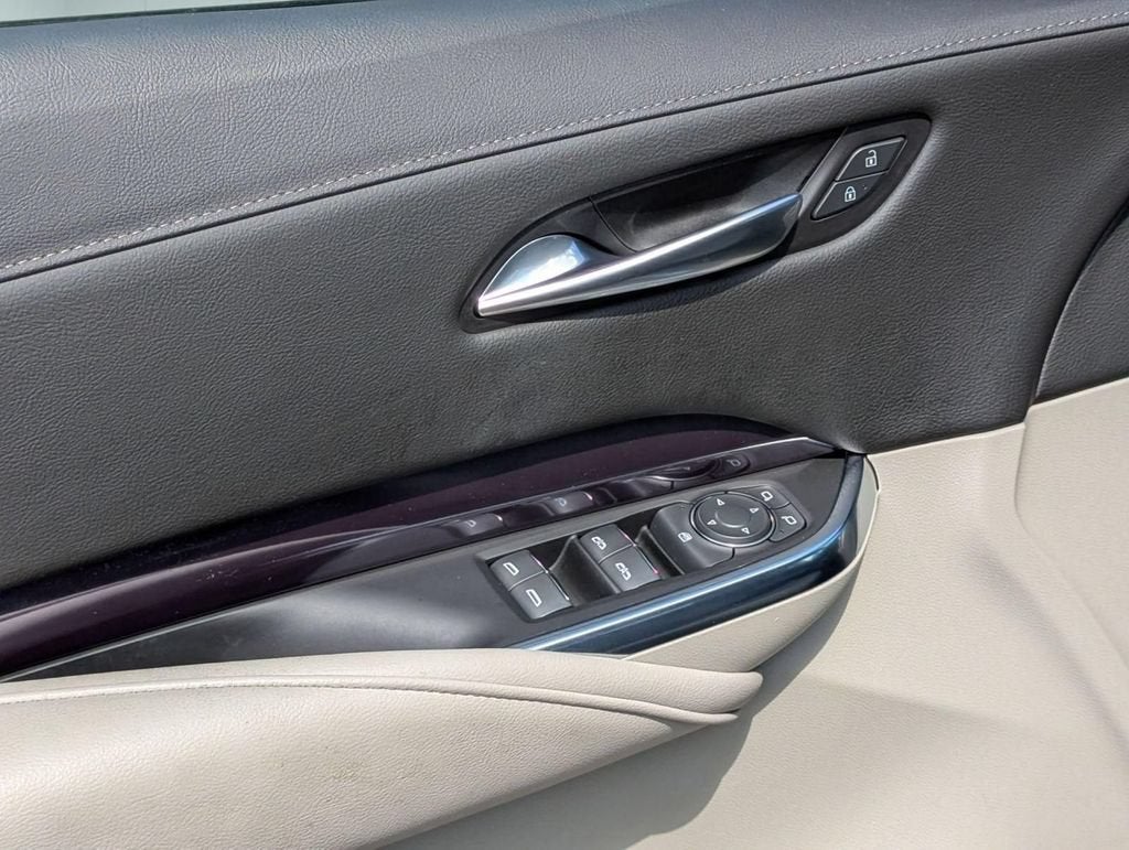 2023 Cadillac XT4 FWD Luxury