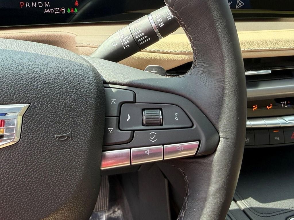 2024 Cadillac XT4 Premium Luxury