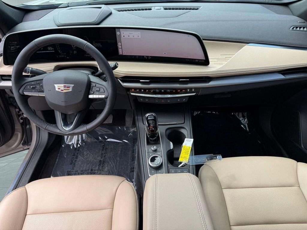 2024 Cadillac XT4 Premium Luxury