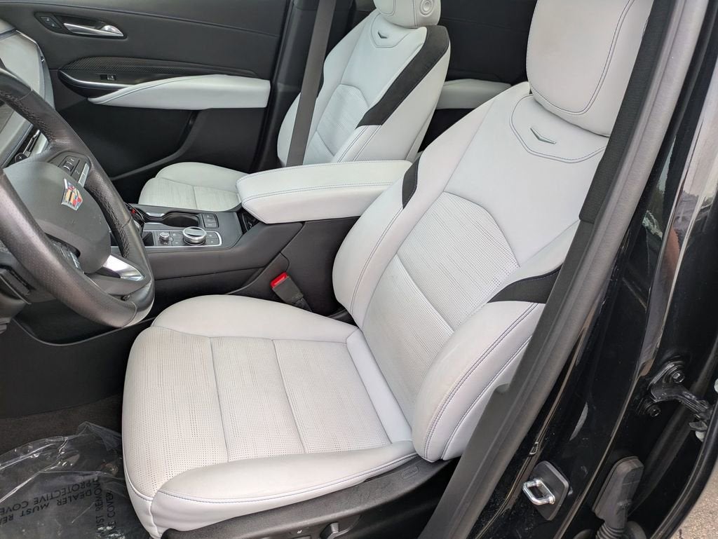 2024 Cadillac XT4 Sport