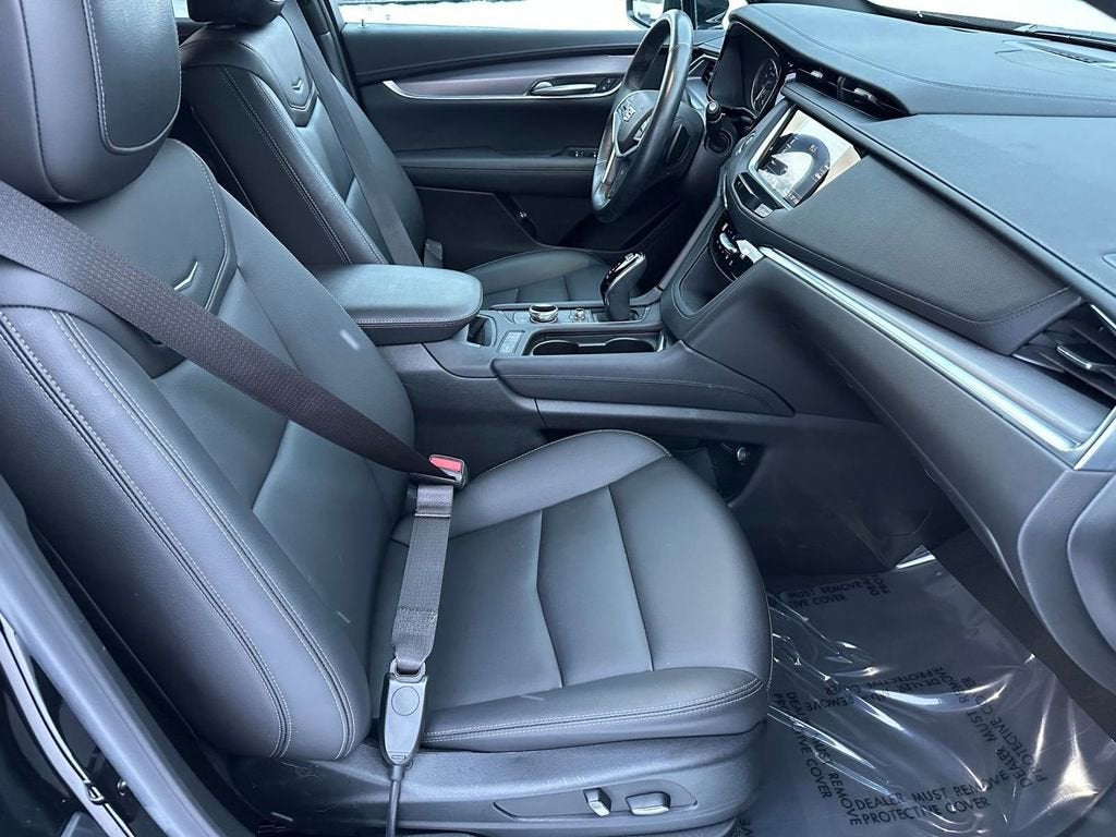 2023 Cadillac XT5 Luxury